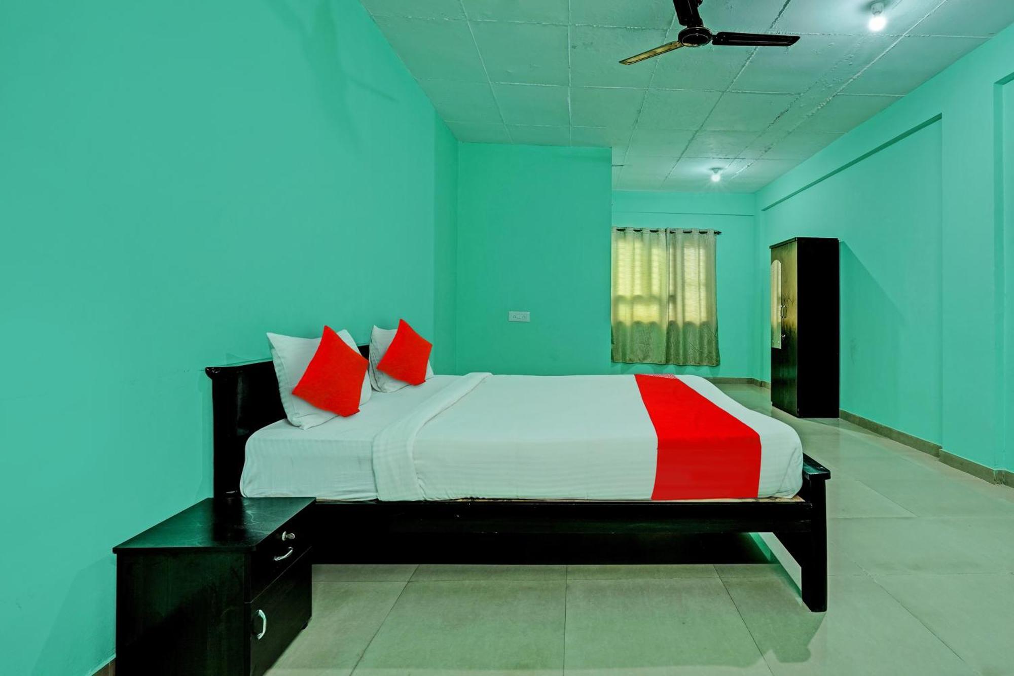 Super Collection O Druvi Corporate Hotel Kammasandra エクステリア 写真